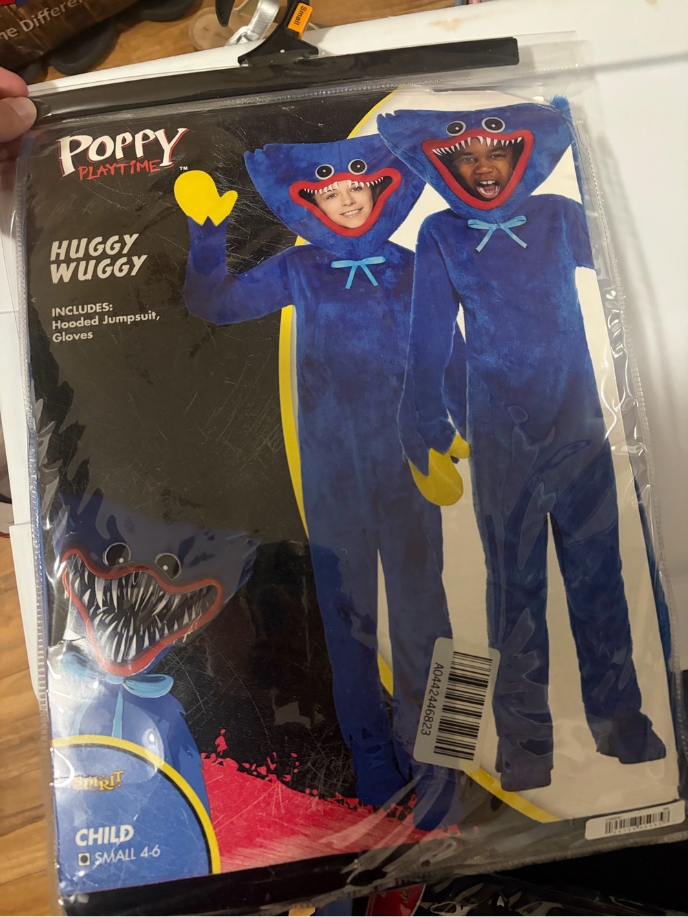 Spirit Poppy Playtime Huggy Wuggy Kids Costume in Blue with Yellow Gloves